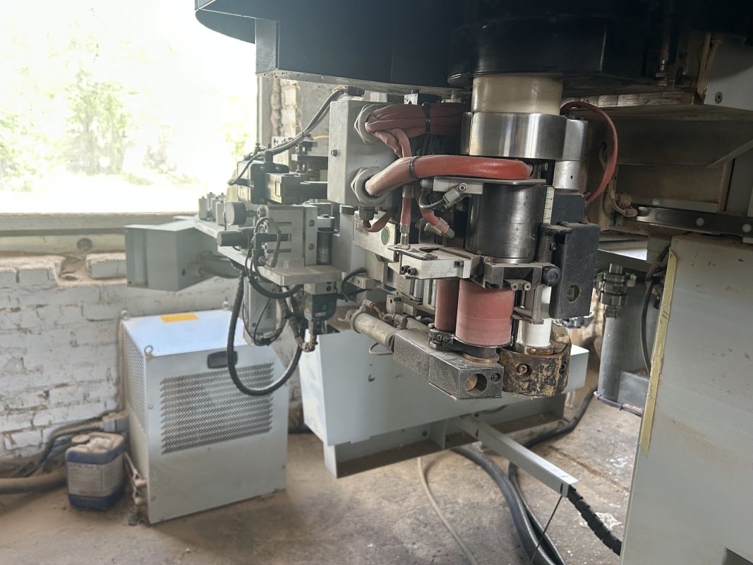 CNC-Bearbeitungszentrum / BIESSE / Rover A Edge 1643 CNC-Bearbeitungszentrum / BIESSE / Rover A Edge 1643