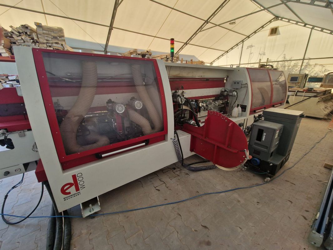 Softforming Kantenanleimmaschine mit Plattenzuschnittvorrichtung / Elwood / 