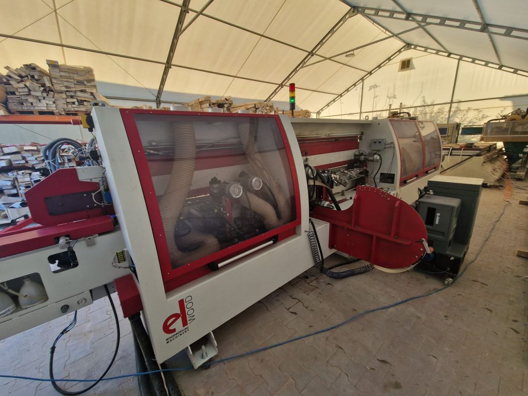 Softforming Kantenanleimmaschine mit Plattenzuschnittvorrichtung / Elwood / 