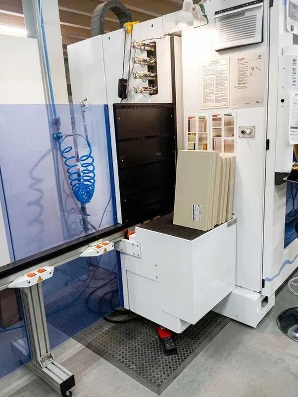 Vertikales CNC-Bearbeitungszentrum / HOMAG / Optimat BHX200
