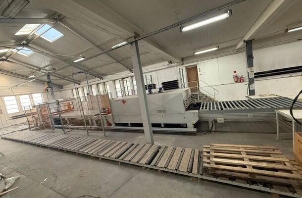 Schrumpffolien Verpackungslinie / LCR Group / 