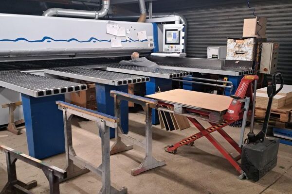 Plattenaufteilsäge / HOLZMA / HPL/42/22