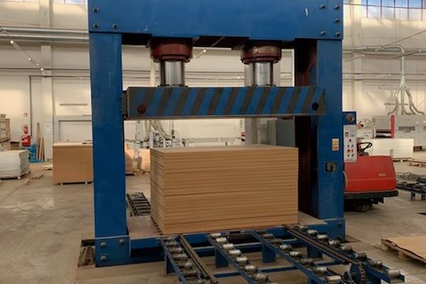 Hydraulikpresse / LINYI JIANZHONG WOOD MACIHNERY / JJZ-CP
