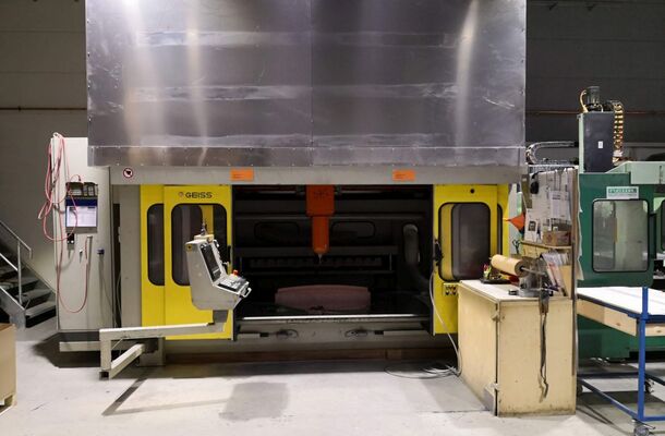 5-Achsen CNC Bearbeitungszentrum / Geiss / 2000x1000