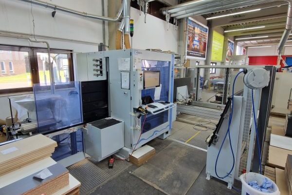 Vertikales CNC-Bearbeitungszentrum / HOMAG / BHX200/D