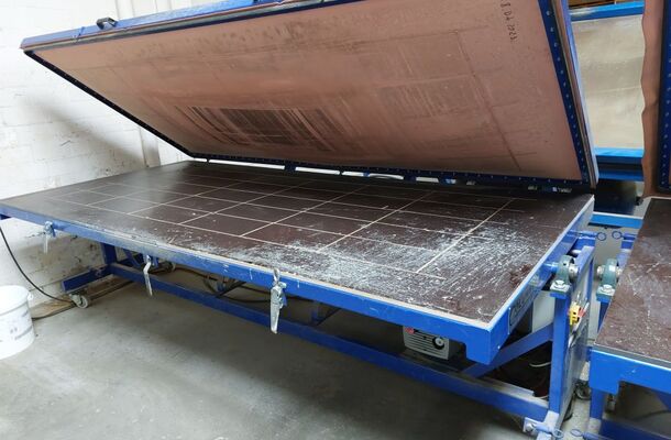 Membranpresse mit Beckerpumpe / COLUMBUS / Vakuform Standard