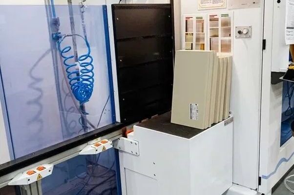 Vertikales CNC-Bearbeitungszentrum / HOMAG / Optimat BHX200